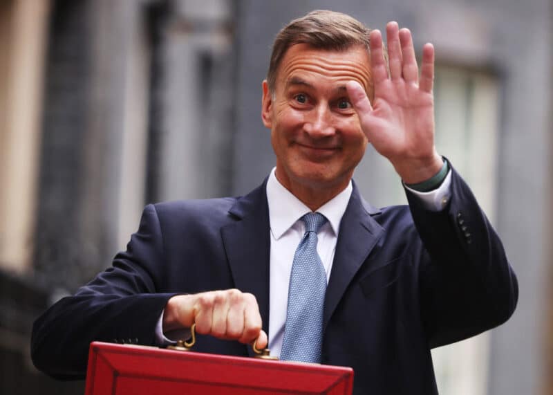 UK Chancellor Jeremy Hunt Presents His First Spring Budget - Will It Include a Vaping Tax?